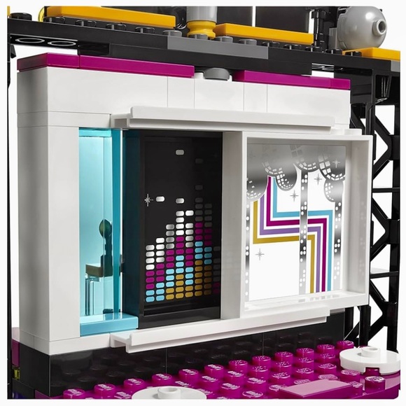 NEW Lego Friends Pop Star TV Studio with Livi Set 41117 Sealed in Box 194 Pieces - Picture 15 of 16